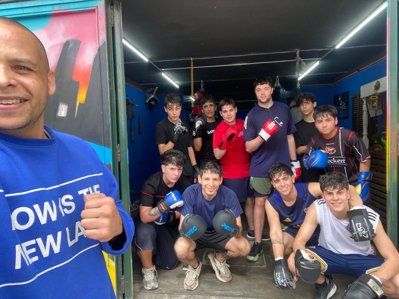 Comunidad durante una clase de boxeo
